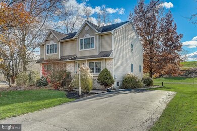 48 S Ironstone Dr, Boyertown, PA 19512 - photo 3