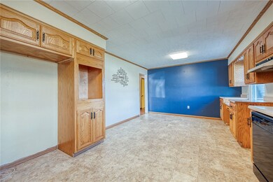 118 E 2nd Ave, Latrobe, PA 15650 - photo 7