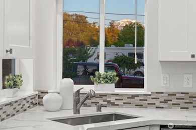 310 Olive St SE, Orting, WA 98360 - photo 7