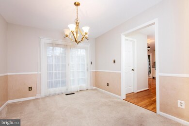 8428 Willow Forge Rd, Springfield, VA 22152 - photo 7