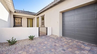3rd Garage with courtyard
