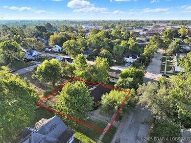 304 N Maple St, Eldon, MO 65026 - photo 3