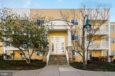 4069 S Four Mile Run Dr unit 203, Arlington, VA 22204 - photo 3