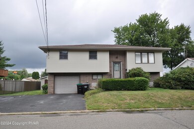 37 Park St, West Hazleton, PA 18202 - photo 3