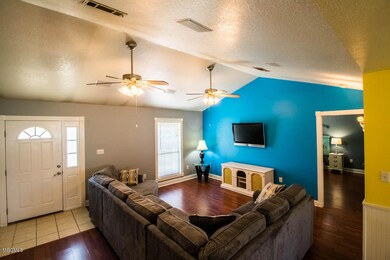 Family room 1.5