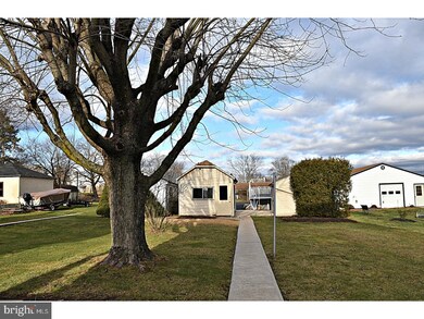 205 E 6th St, Red Hill, PA 18076 - photo 3