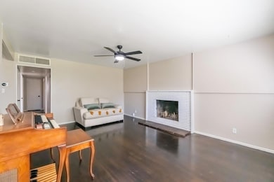 2333 E Austin Way, Fresno, CA 93726 - photo 5