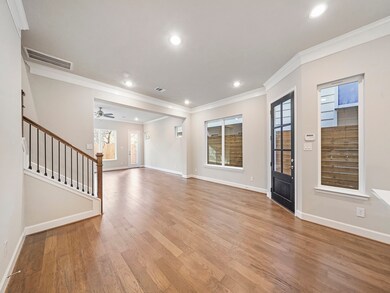 614 E 28th St, Houston, TX 77008 - photo 7