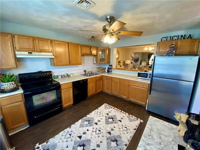 1004 Brookhaven Ln, Woonsocket, RI 02895 - photo 6