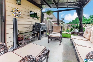 2059 Kerry Cir, Calera, AL 35040 - photo 5