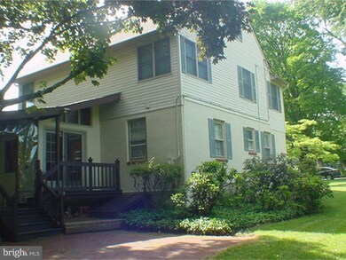 105 W Elm Ave, Langhorne, PA 19047 - photo 4