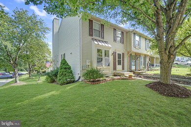 7501 Summer Blossom Ln, Columbia, MD 21046 - photo 3