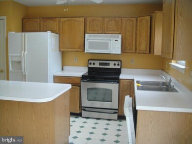 45 Macintosh Ct, Middle River, MD 21220 - photo 2