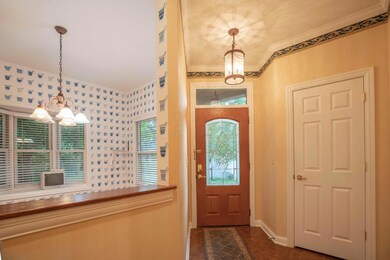 6129 McNaughten Grove Ln, Columbus, OH 43213 - photo 5