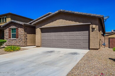 001 - 976 W. Calle Tipoy