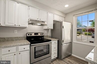 12501 Laurel Grove Place, Germantown, MD 20874 - photo 4