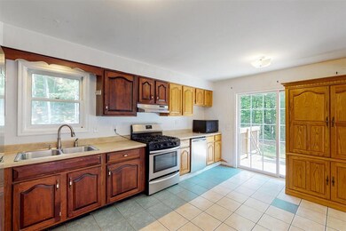 163 Edward Dr, Sanbornville, NH 03872 - photo 4