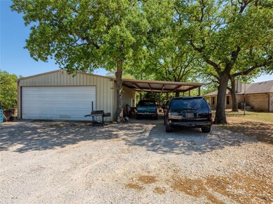 101 Dancer Ct, Springtown, TX 76082 - photo 6