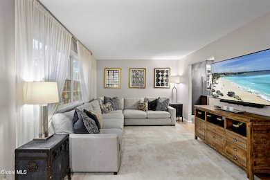 66 Hathorn Blvd - Saratoga Springs - 2