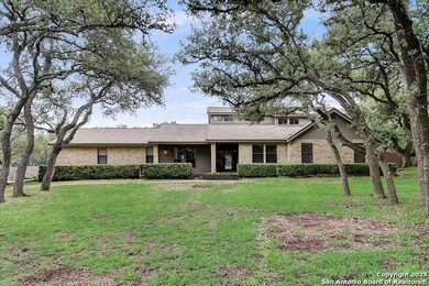 8642 Classic Oaks Ln, San Antonio, TX 78255 - photo 3