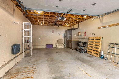 Detached 1 Car Garage