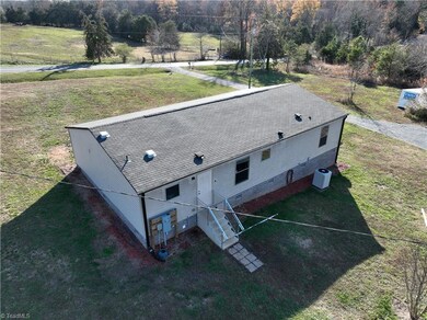 4627 Buffalo Ford Rd, Asheboro, NC 27205 - photo 7