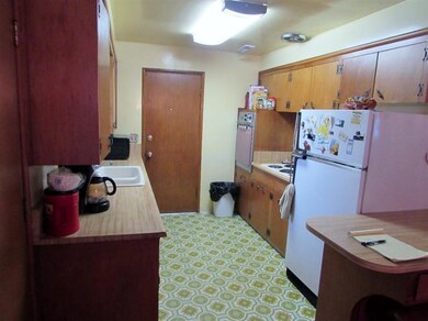 425 Hazel St, Central Point, OR 97502 - photo 3