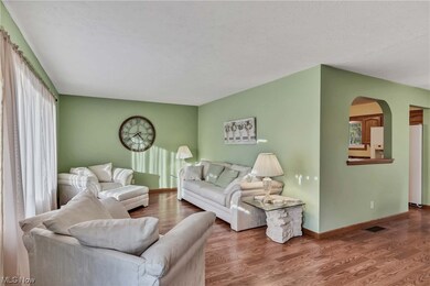 557 Maple Ave, Sheffield Lake, OH 44054 - photo 4