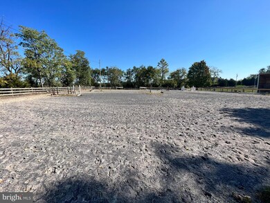 105 Swimley Rd, Berryville, VA 22611 - photo 4