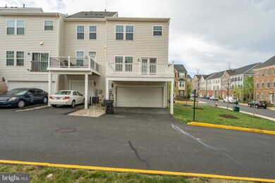 42604 Smokey Embers Terrace, Sterling, VA 20166 - photo 6