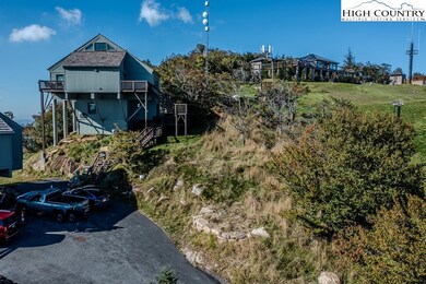 104 Beechtop Rd, Beech Mountain, NC 28604 - photo 4