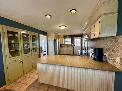 519 S Apache, Pond Creek, OK 73766 - photo 7