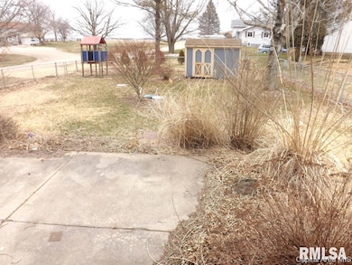 443 Westport Rd, Galesburg, IL 61401 - photo 6