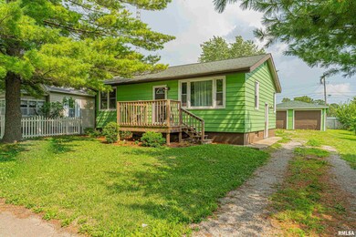 816 N Logan St, Lincoln, IL 62656 - photo 2