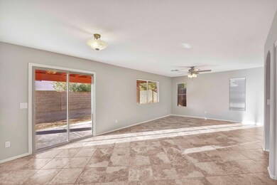 Family Room/Breakfast room