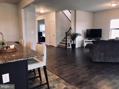 2130 Larkspur Ct, Pennsburg, PA 18073 - photo 6