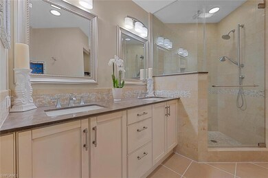 Bathroom w/double vanity sink