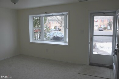 504 Barrington Ct, Sellersville, PA 18960 - photo 3