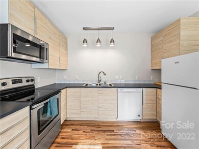 The 2 bed / 1 bath is light and bright with a flowing floor plan that maximizes the use of space. Single level living, smart modern finishes with charming period details make this home a true gem. 