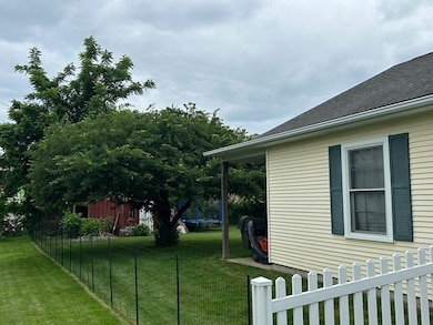 172 Maple St, East Longmeadow, MA 01028 - photo 5