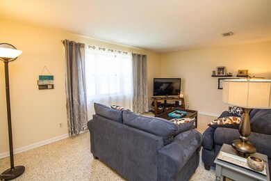 2816 Elisa Dr W, Jacksonville, FL 32216 - photo 5