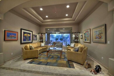 004_Living Room