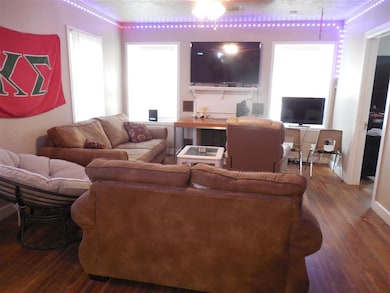 913 & 913 1/2 W 10th Ave, Stillwater, OK 74074 - photo 3