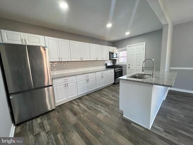 6922 Fieldcrest Rd, Baltimore, MD 21215 - photo 6