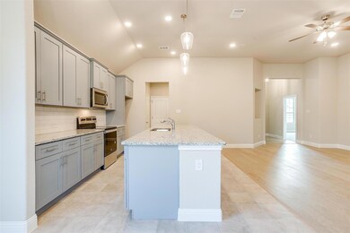 721 Vaquero St, White Settlement, TX 76108 - photo 5