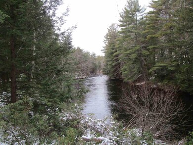 23 Cascade Cir, MerriMacK, NH 03054 - photo 4