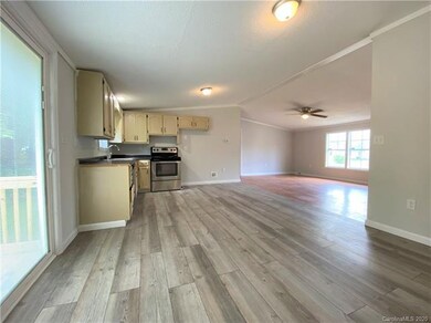 436 Charles St, Statesville, NC 28677 - photo 7