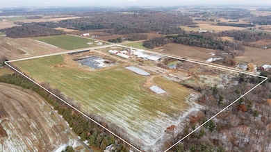 N5271 Madden Rd, New London, WI 54961 - photo 4