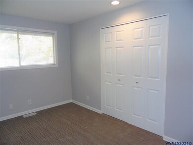 2106 Joplin St S, Salem, OR 97302 - photo 7