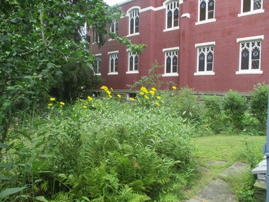 1035 Liberty St, Newburgh, NY 12550 - photo 7